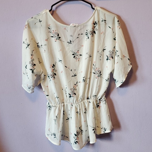 SIENNA SKY WOMENS White FLORAL blouse size M - Picture 3 of 4